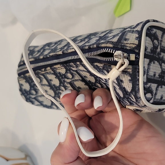 Authentic Dior vintage wristlet - Picture 10 of 10